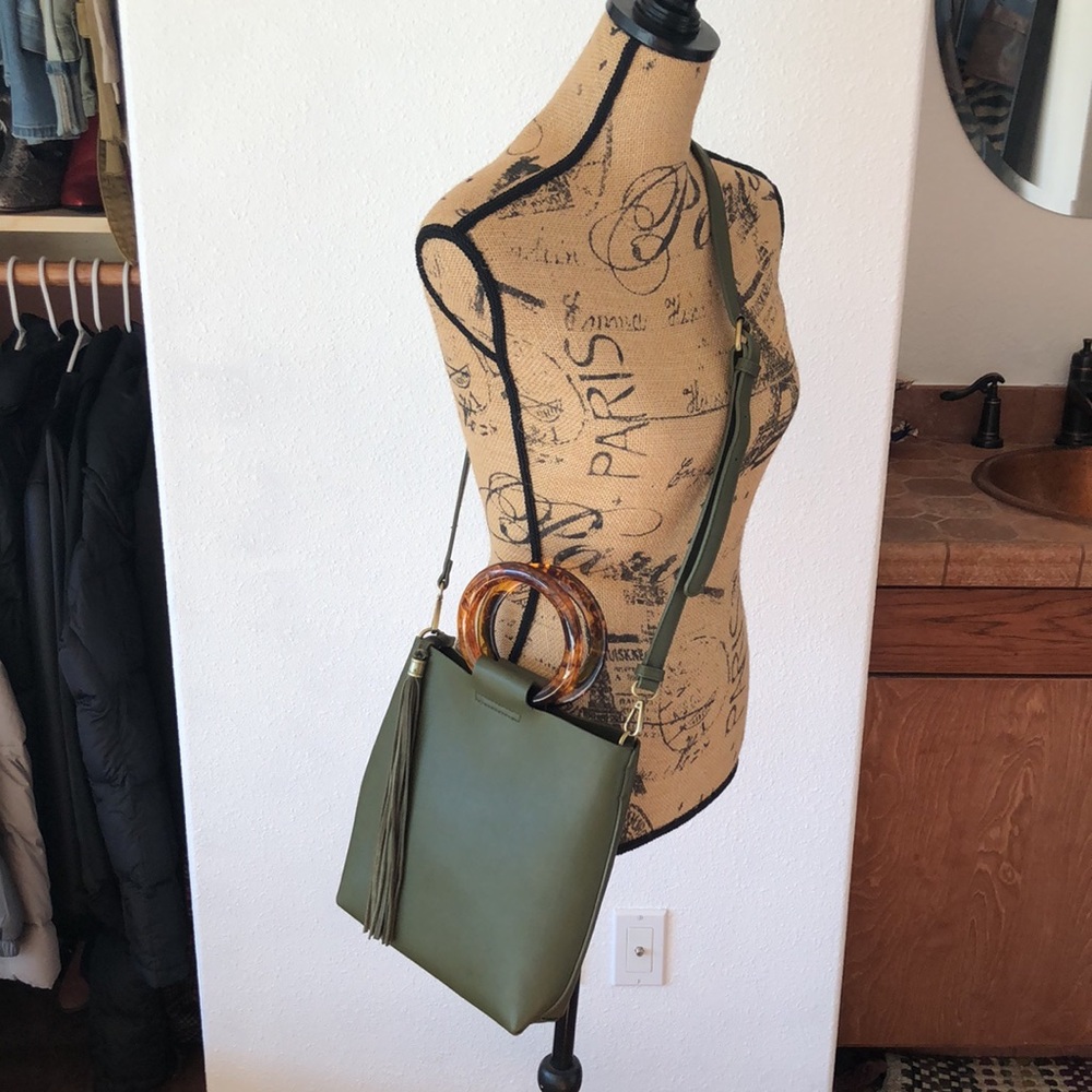 Anthropologie crossbody bag💕🛒